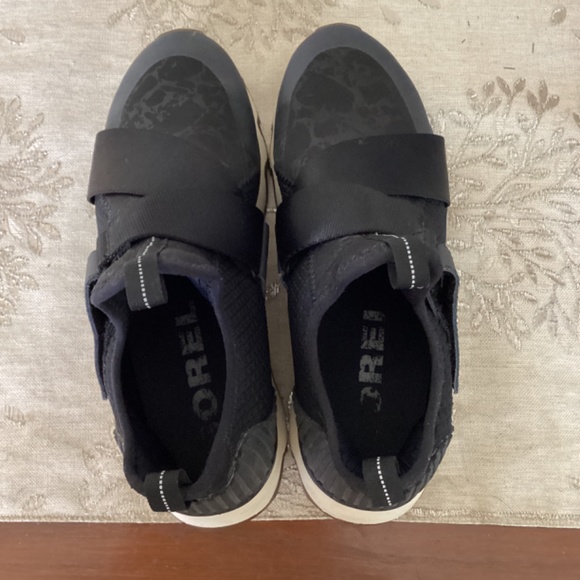 Sorel Kinetic Sneak Womens Size 8 Black Hook & Loop Athletic Shoes NL3374-010 Pl - Picture 7 of 10